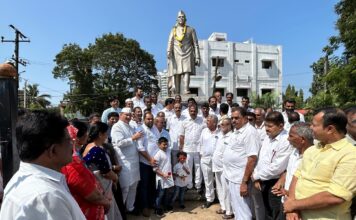 ಜಿಲ್ಲಾ ಕಾಂಗ್ರೆಸ್ ವತಿಯಿಂದ ಪಂಡಿತ್ ಜವಾಹರಲಾಲ್ ನೆಹರೂ ಅವರ ಜನ್ಮದಿನಾಚರಣೆ
