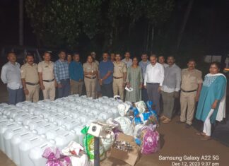 ಅಂತರಾಜ್ಯ ಸ್ಪಿರಿಟ್ ಮಾರಾಟ ದಂಧೆ:2240 ಲೀ. ಮದ್ಯ ಸಾರ , 222 ಲೀ. ನಕಲಿ ಬ್ರಾಂಡಿ ವಶ