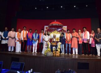 “ಗರುಡ ಪಂಚಮಿ” 50ರ ಸಂಭ್ರಮ, ಪತ್ರಕರ್ತ ಜಗನ್ನಾಥ ಶೆಟ್ಟಿ ಬಾಳರಿಗೆ “ರಂಗ ಕಲಾಬಂಧು” ಬಿರುದು ಪ್ರದಾನ