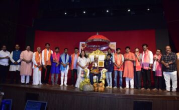 “ಗರುಡ ಪಂಚಮಿ” 50ರ ಸಂಭ್ರಮ, ಪತ್ರಕರ್ತ ಜಗನ್ನಾಥ ಶೆಟ್ಟಿ ಬಾಳರಿಗೆ “ರಂಗ ಕಲಾಬಂಧು” ಬಿರುದು ಪ್ರದಾನ