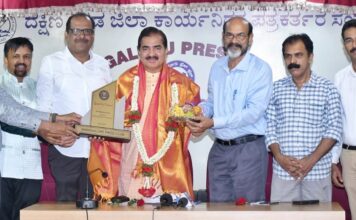 ಹುಚ್ಚು ಮನಸ್ಸಿನ ಸಾಹಸ ಯಶಸ್ಸಿಗೆ ಕಾರಣ :ಡಾ.ಎಂ.ಮೋಹನ ಆಳ್ವ