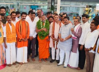 ಪೇಜಾವರ ಮಠಾಧೀಶ ಶ್ರೀ ವಿಶ್ವಪ್ರಸನ್ನ ತೀರ್ಥ ಸ್ವಾಮೀಜಿಯವರಿಗೆ ಸ್ವಾಗತ