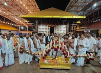 ಶಿಬರೂರು ಕೊಡಮಣಿತ್ತಾಯ ದೈವಸ್ಥಾನಕ್ಕೆ ಚಿನ್ನದ ಪಲ್ಲಕ್ಕಿ ಸಮರ್ಪಣೆ