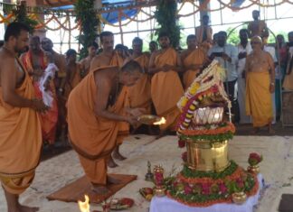 ಶಿಬರೂರು ಶ್ರೀ ಉಳ್ಳಾಯ ಕೊಡಮಣಿತ್ತಾಯ ಮತ್ತು ಪರಿವಾರ ದೈವಗಳಿಗೆ ಬ್ರಹ್ಮಕುಂಭಾಭಿಷೇಕ