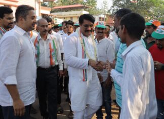 ಮೋರ್ಗನ್ಸ್ ಗೇಟ್ ನಲ್ಲಿ ರೋಡ್ ಶೋ ನಡೆಸಿ ಮತ ಯಾಚಿಸಿದ ಕಾಂಗ್ರೆಸ್ ಅಭ್ಯರ್ಥಿ ಪದ್ಮರಾಜ್ ಆರ್. ಪೂಜಾರಿ