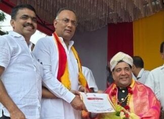 Dr. Vivian Mendonca awarded Rajyotsava Award for distinguished service and contribution to the pharmaceutical industry