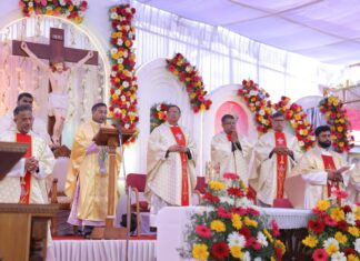 ಬಿಕರ್ನಕಟ್ಟೆ ಬಾಲ ಯೇಸುವಿನ ಪುಣ್ಯಕ್ಷೇತ್ರ: ವಾರ್ಷಿಕ ಮಹೋತ್ಸವದ ಎರಡನೇ ದಿನ 40,000 ಭಕ್ತರ ಭೇಟಿ; ಮಕ್ಕಳಿಗಾಗಿ ವಿಶೇಷ ಬಲಿಪೂಜೆ