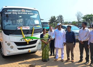 ವಾರ್ತಾ ಇಲಾಖೆ ಪತ್ರಿಕಾ ವಾಹನಕ್ಕೆ ಚಾಲನೆ
