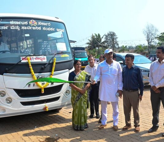 ವಾರ್ತಾ ಇಲಾಖೆ ಪತ್ರಿಕಾ ವಾಹನಕ್ಕೆ ಚಾಲನೆ