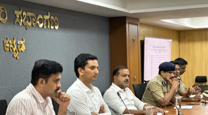 ಮಳೆಗಾಲ: ರಸ್ತೆ ಹೊಂಡಕ್ಕೆ ಬಿದ್ದು ಪ್ರಾಣ ಹಾನಿಯಾದರೆ ಇಂಜಿನಿಯರ್ ಗಳೇ ಹೊಣೆ : ಸಚಿವ ಖಾದರ್ ಎಚ್ಚರಿಕೆ