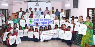 ವಿಶ್ವ ಪರಿಸರ ದಿನಾಚರಣೆ :ಗಾಂಧಿನಗರ ಸರಕಾರಿ ಶಾಲಾ ಮಕ್ಕಳಿಗೆ ಬಟ್ಟೆ ಬ್ಯಾಗ್ ವಿತರಣೆ